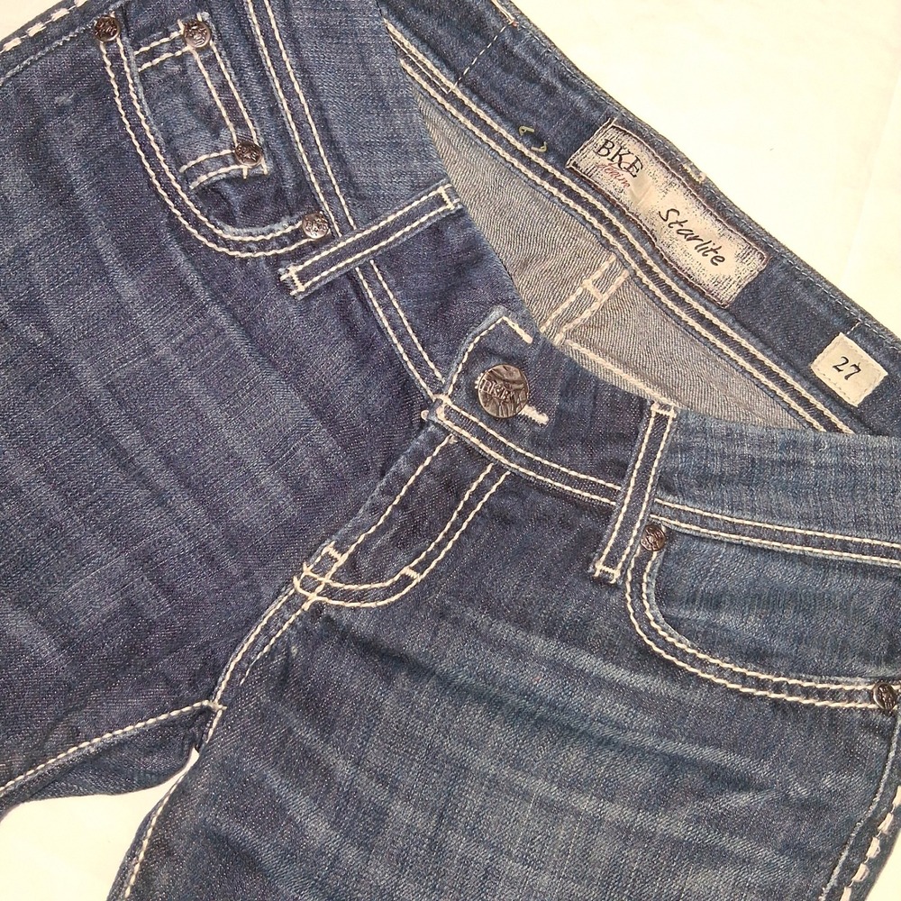 BKE Denim Starlite Jeans Capris Medium Wash Size 27 Low Rise‎ EUC